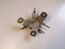 Bremskraftverteiler 4636489E00 für Nissan Primera P11
