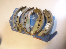 ATE Bremsbackensatz 03.0137-0126.2 180mm für Audi 80 VW Derby 86C