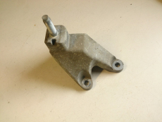 Träger vr 98AB-7M125-CG für Ford Focus MK1 1,6l 16V 1,8l 16V