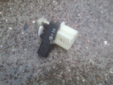 Kontaktschalter 97BG14017EA für Schließzylinder in Heckklappe für Ford Mondeo 2 Kombi