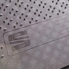 SEAT Fußmattenset 5F0061500041 für Seat Leon 5F VW Golf 7 unbenutzt