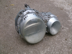 Hella Scheinwerfer H7/H7 144870 vr für MB E Klasse 210 bis 99