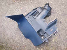 Abdeckung A2106805587 blau Fußraum vl für MB 210