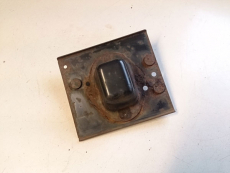 Träger B25D-50090 vl für Stoßstange für Mazda 323 VI BJ