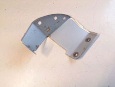 Halterung B25D52124A vr für Stoßstange für Mazda 323 VI BJ