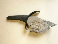 Handbremshebel 360102F120 für Nissan Primera P11