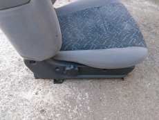 Sitz 870008F560 vr in K-Grey für Nissan Primera P11 B-Ware