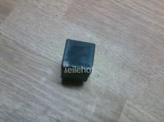 GM Relais 90458239 für Außenspiegel für Opel Omega B