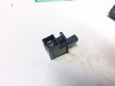 Kontaktschalter 633918 für Hanbremshebel für Peugeot 106 107 206 207