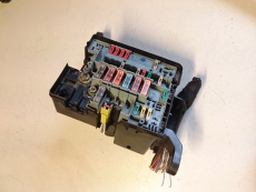 Sicherungskasten 9641853880 für Peugeot 206