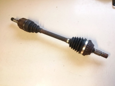 Antriebswelle links 635mm mit ABS Ring für Peugeot 306 1,4l
