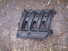 Ansaugkrümmer 8200020647 B für Renault Megane I 1,4l 16 1,6l 16V