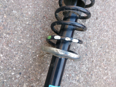 Federbein hinten 556253 3xweiß 1xgrün rot für Seat Cordoba 6K1 6K2 Ibiza II