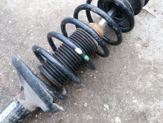 Federbein 6K0413031E für Seat Cordoba 6K1 Ibiza II Polo Classic