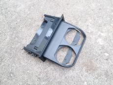 Becherhalter 55620-97201 für Daihatsu Sirion M1 05.00-04