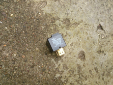 Blinkerrelais 81980-97201 für Daihatsu Sirion M1