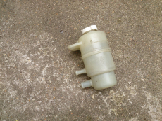 Servoölbehälter 44360-97201 für Daihatsu Sirion M100