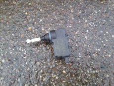 Valeo Stellmotor 96AG-13K198-AA für Scheinwerfer für Ford Escort VII