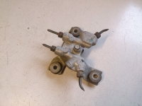 Bremskraftverteiler 4636489E00 für Nissan Primera P11