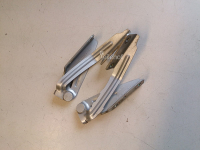 Scharnierset für Motorhaube für Ford Focus MK1 08 polarsilber