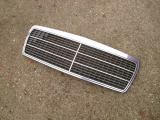 Kühlergrill 2108880023 für MB E-Klasse 210
