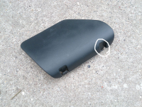 Klappe B25H-68-8T0-65 für Wagenheberfach für Mazda 323F BJ