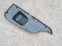 Gurtabdeckung B25H68841 hinten rechts für Mazda 323F BJ