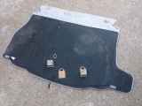 Kofferraumteppich schwarz für Kofferraum für Mazda 323F BJ