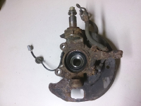 Achsschenkel vr 400102J000 für Nissan Primera P11 1,6l 16V