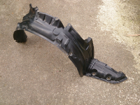 Radhausschale 638422F000 vr für Nissan Primera P11