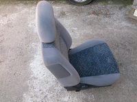 Sitz 870008F560 vr in K-Grey für Nissan Primera P11 B-Ware