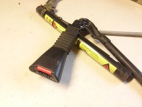 Gurtstraffer vorne rechts 90387492 für Opel Corsa B 3-Türer