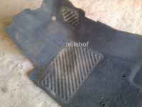 Bodenbelag 090433921 ebony vorne links für Opel Omega B