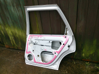 Tür hinten rechts in Starsilber III Z157 für Opel Vectra B Caravan