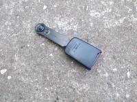 Gurtschloß vorne 8972RP für Peugeot 206 B-Ware