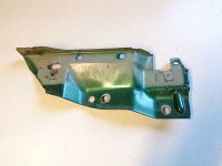 Kotflgelhalter Schlieblech vr 7750426675 fr Renault Scenic I Ph2