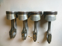4 Zylinderkolben mit Pleuelst. für K4M 700 für Renault Megane I Ph2 1,6l 16V